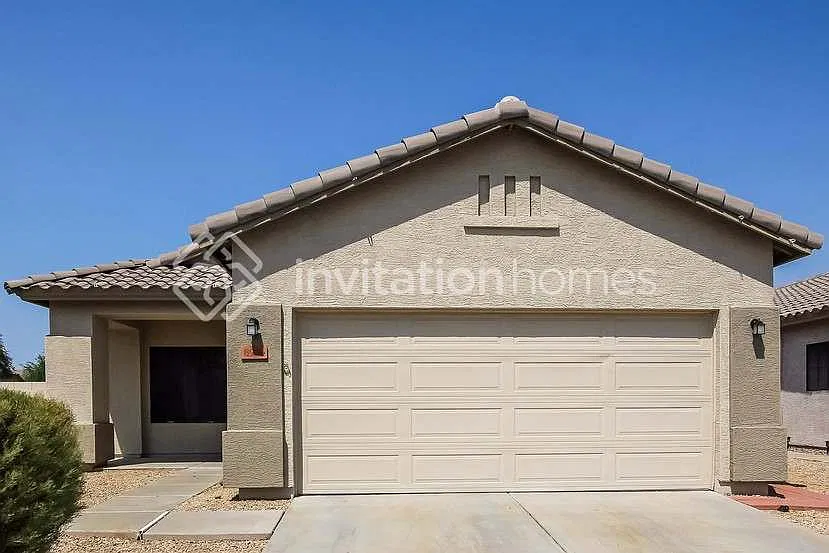 8934 W Paradise Dr