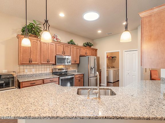 3rd image of 3398 Leonardo Ln