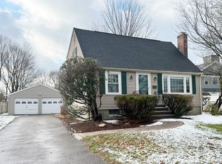 15 Kimball Rd, Dedham, MA 02026