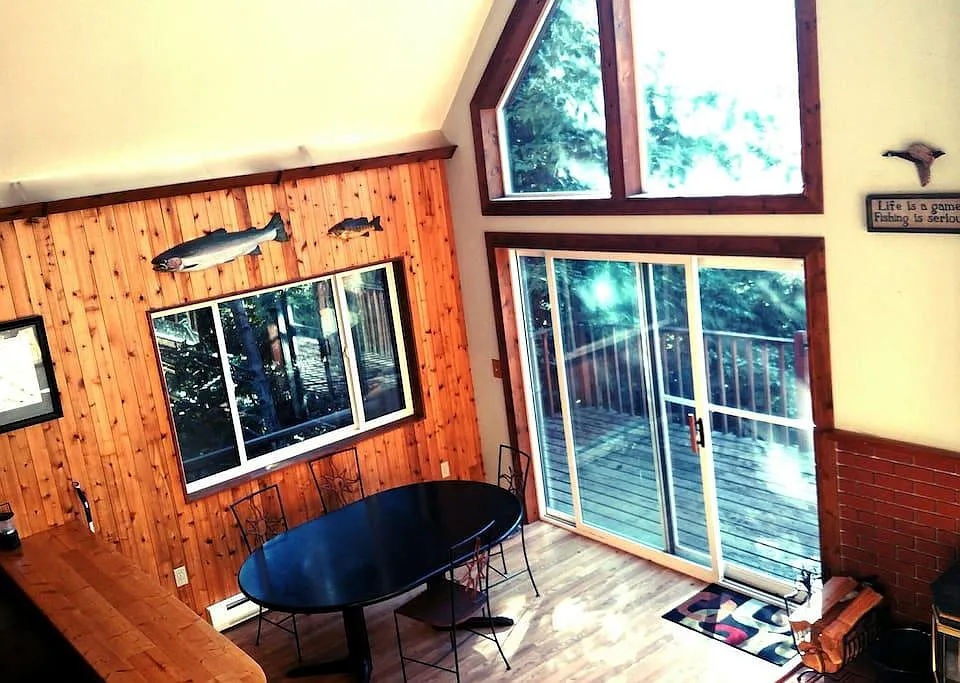 2481 Bottle Bay Rd