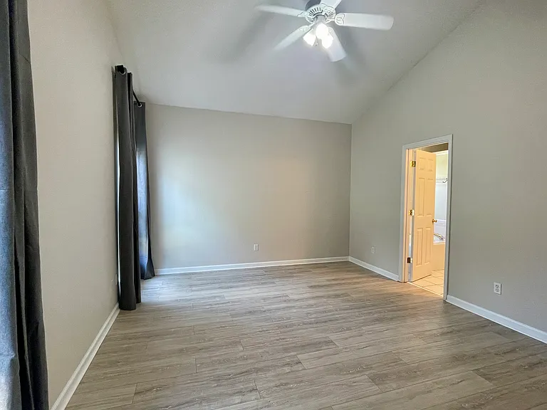 2876 Alexis Ln — Photo 9