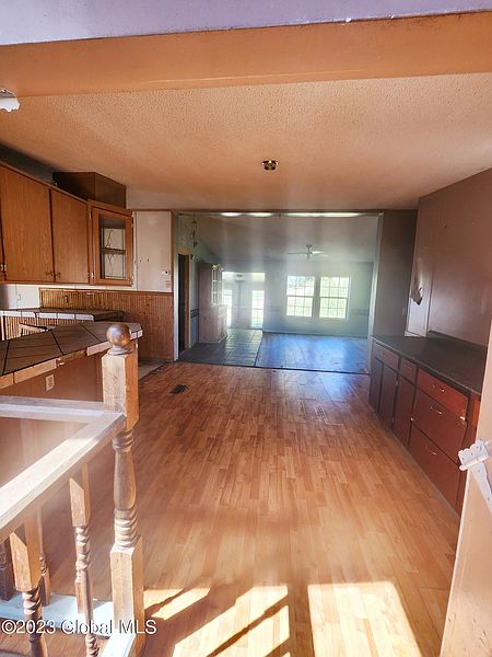 3rd image of 579 Corbin Hill Road