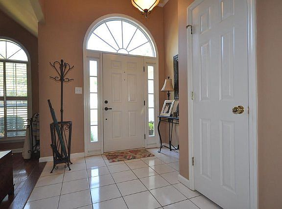4th image of 3903 Beaver Brook Dr