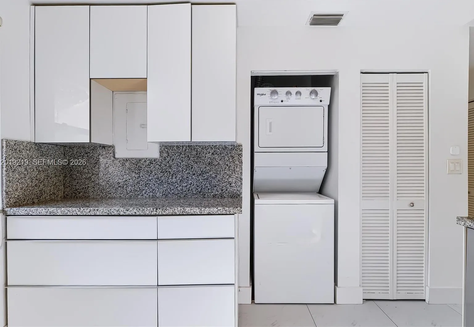 Grand Marquis Condo Homes — Photo 4