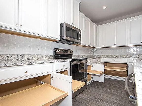 4th image of 12704 Prestonfield Dr