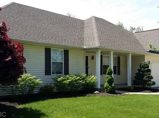 2641 Orange Meadow Ln, Kalamazoo, MI 49004