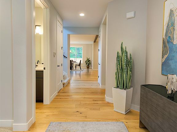 5th image of 23442 Luna Ct