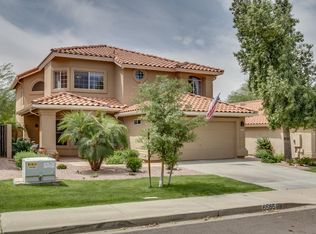6565 E Saddleback St, Mesa, AZ 85215