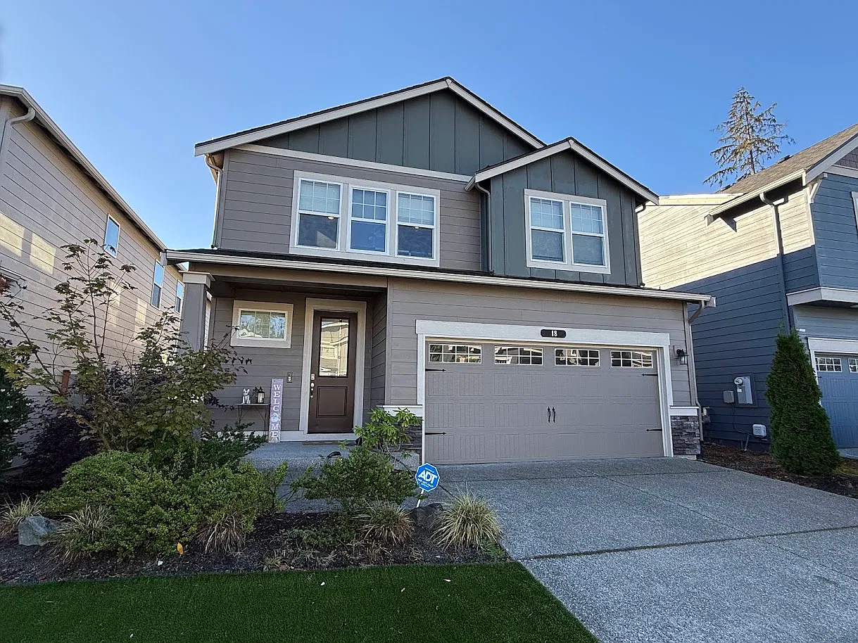 5 bed, 2535 sqft, $3,850 — Photo 1