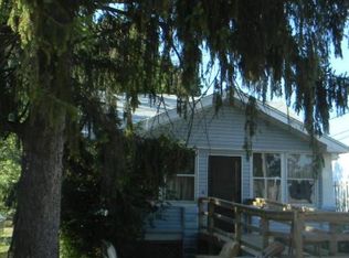 233 Greencroft Rd, Bedford, OH