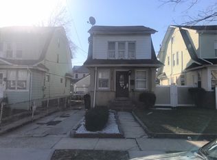 10520 189th St, Saint Albans, NY 11412