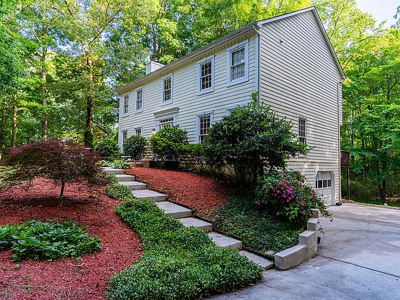 2nd image of 130 Millwood Ln