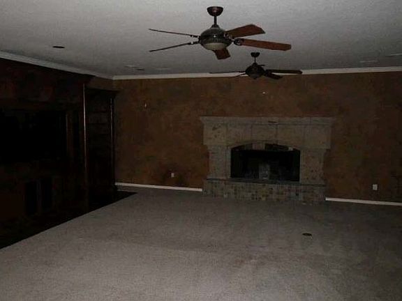 3rd image of 14805 Lake Forest Dr