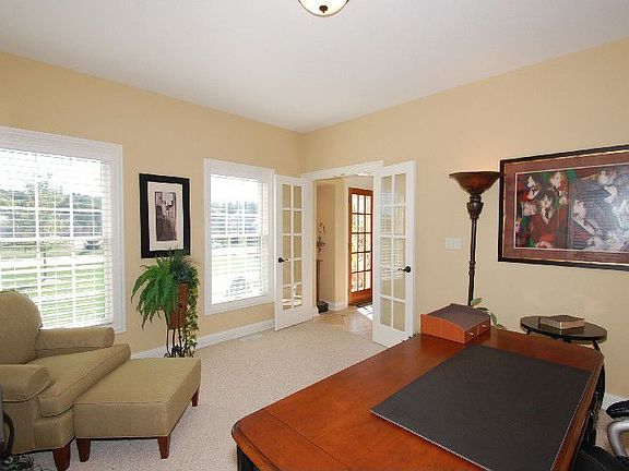 3rd image of 1570 Behrens Dr