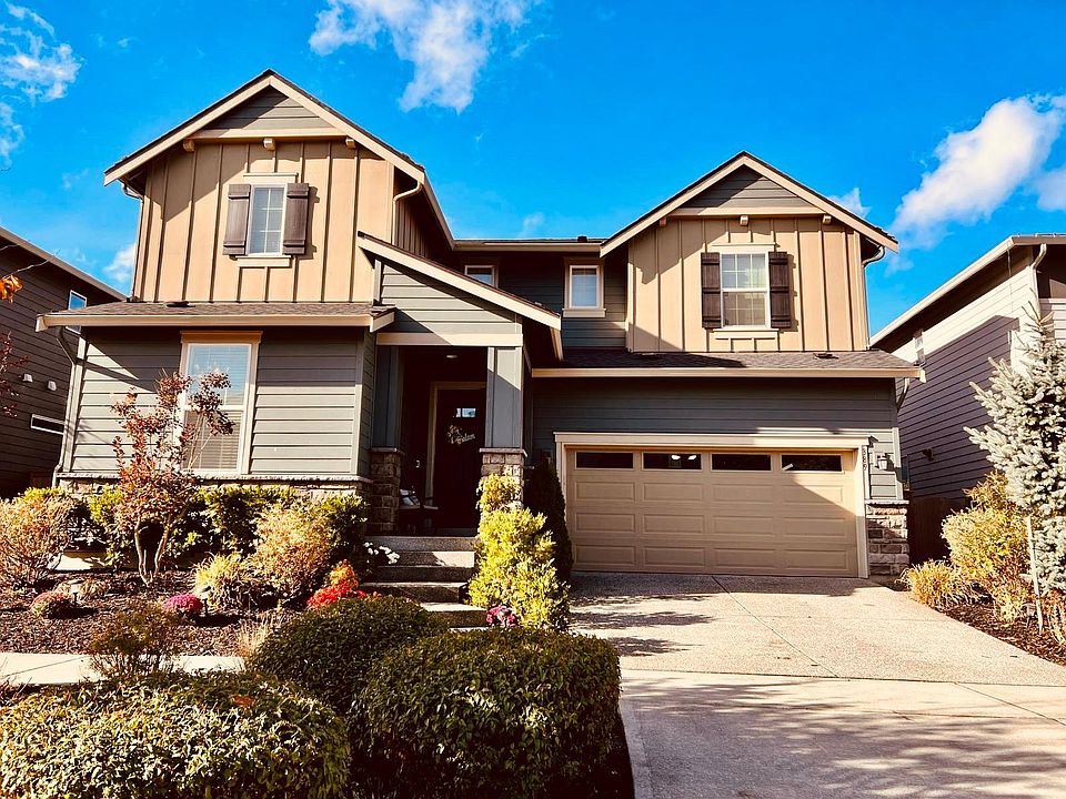 1st image of 389 Zemp Way NE