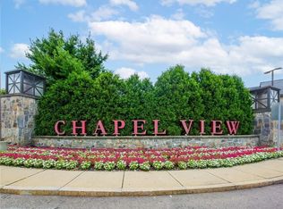 1000 Chapel View Blvd Unit 313, Cranston, RI 02920