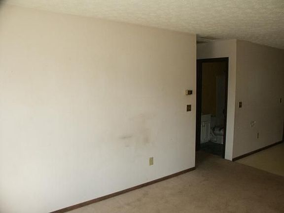 2nd image of 2614 Briarbush Ct