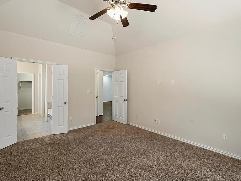 272 Nantucket Cir — Photo 12