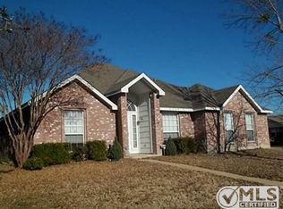 1319 Crosscreek Ln, Seagoville, TX 75159