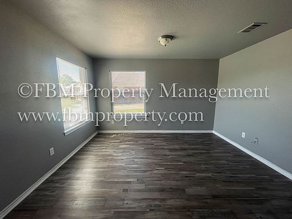 2nd image of 1492 & 1494 Vermont St #1494