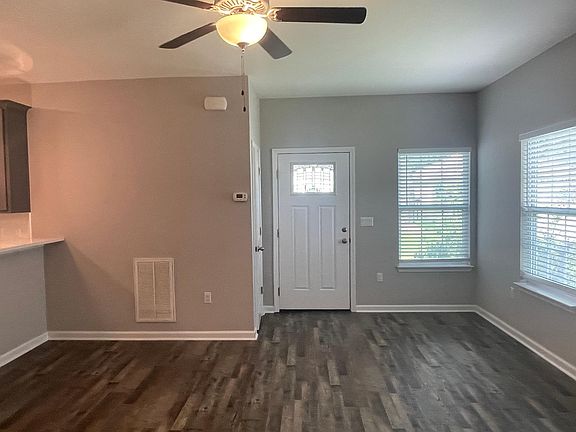 4th image of 314 Fir Ave