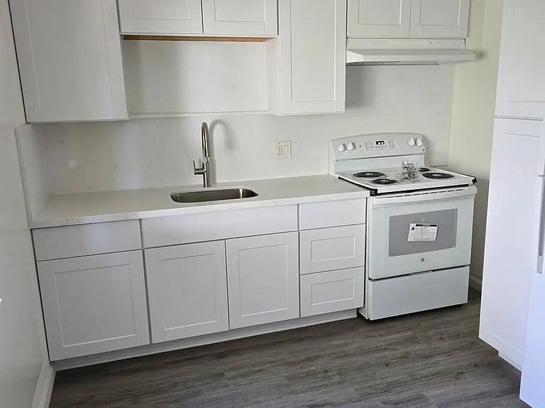 2615 D St #6 — Photo 6