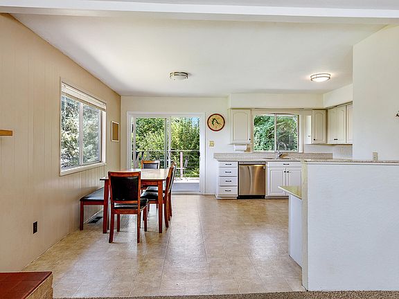 2nd image of 1070 Terra Ave
