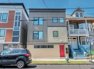 28 Wheeler St #2, Montclair, NJ 07042