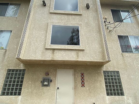 2nd image of 1547 W 261st St APT 12