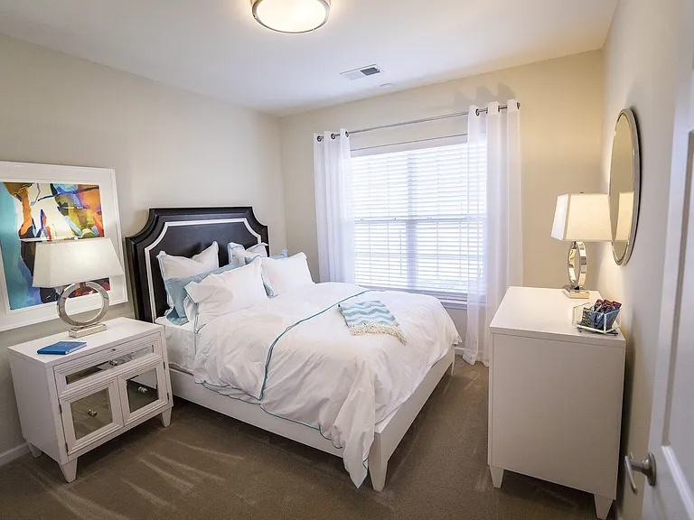 Reserve at Park West — Photo 16