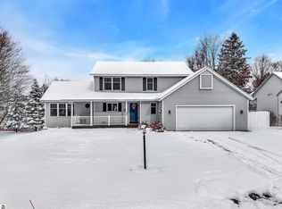 1681 Nightingale Ln, Kingsley, MI 49649