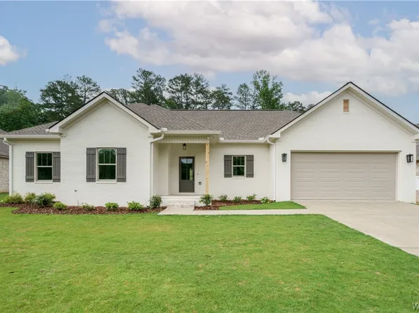 5220 Summerfield Dr E, Tuscaloosa, AL 35404