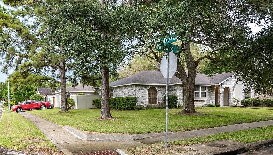 1st image of 4003 Willowind Dr