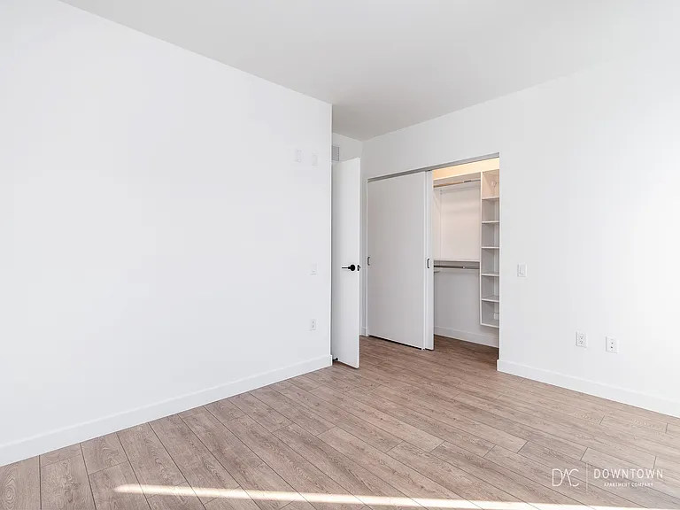 917 W Madison St #1311S — Photo 9