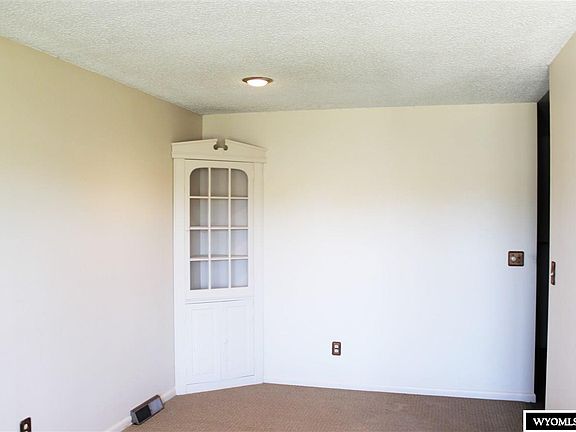 3rd image of 1320 Johnson Ave