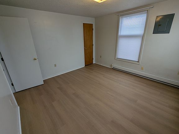 5th image of 1526 Hughitt Ave #1/2