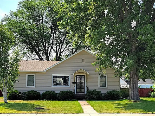 417 W 5th Street, Julesburg, CO 80737