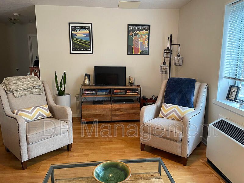 1st image of 660 East Ave APT 206