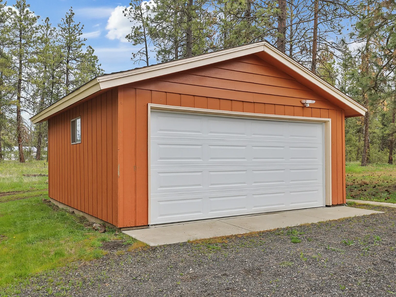 S Maple Rd, Spokane — Photo 3