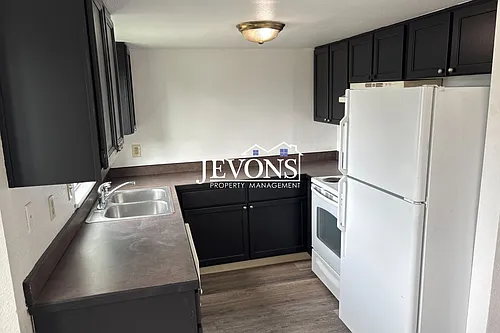 1722 E 56th St Photo 1