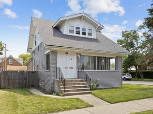 201 Dorchester Ct, Waukegan, IL 60085