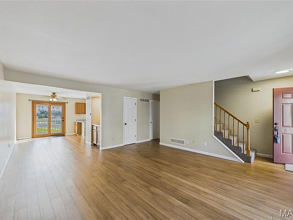 3rd image of 3405 Sherman Park Dr Unit 4C