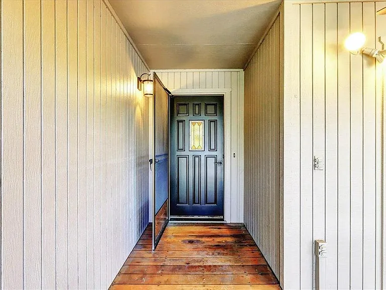 14319 Knobcone Dr — Photo 2