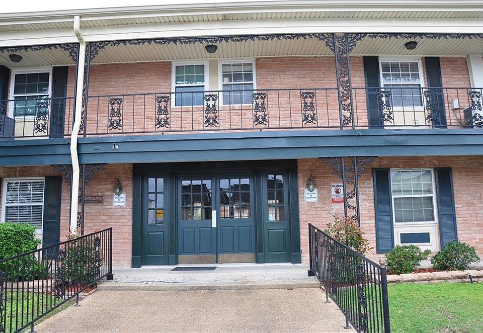 1st image of 3030 Edenborn Ave APT 113