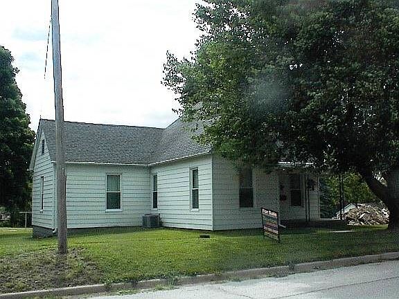 2nd image of 210 N Federal St