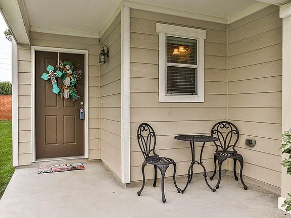 3rd image of 12116 Whitney Meadows Dr