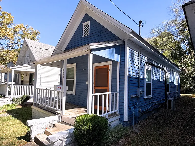 1001 Curran St NW #1 — Photo 2