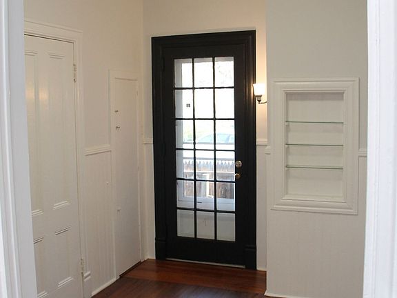 2nd image of 20 N Main St APT 1B