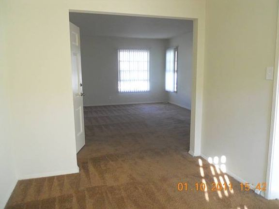 5th image of 8828 Guthrie Ave
