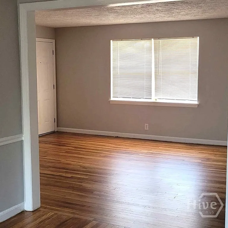 Building Photo - 4 W 53rd St #4